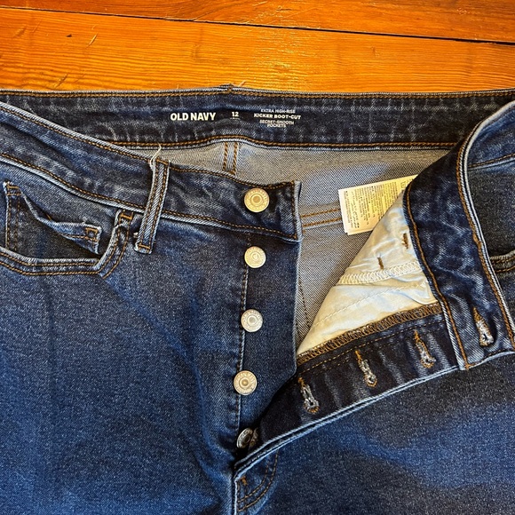 Old Navy 12 Tall Extra High Rise Kicker Boot-Cut secret smooth pockets - Picture 1 of 4